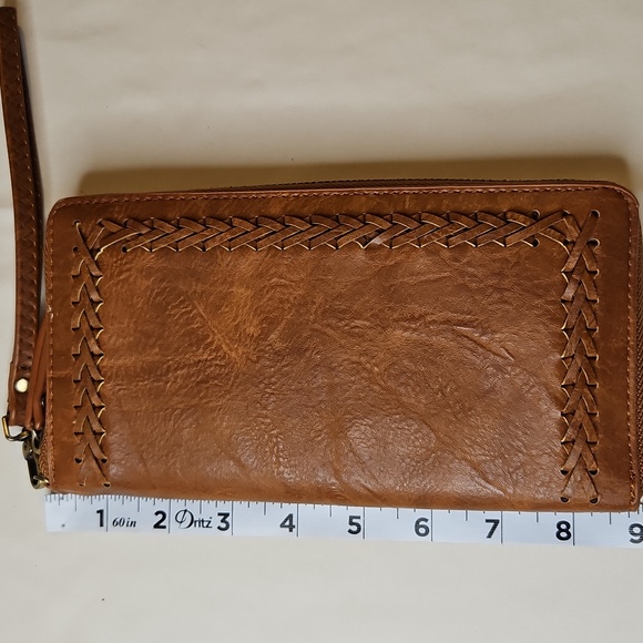 Vegan Leather Braided Brown Wristlet/Wallet Altar'd State - Picture 8 of 10